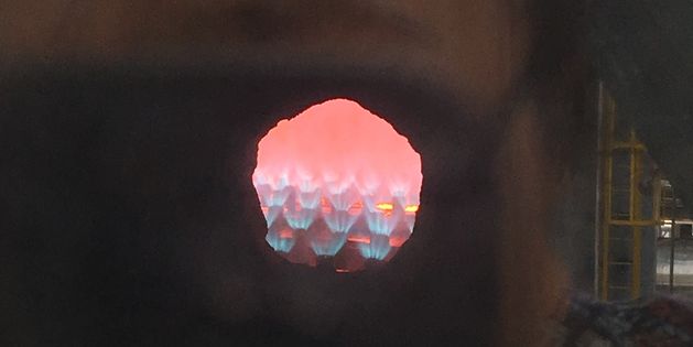 Wasserstoffverbrennung mit Körting Vormischdüsen am RAH Flächenbrenner